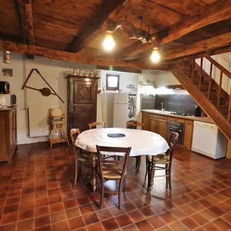 Maison De Caractere Avec Grand Jardin, Cheminee Et Activites Nature A Proximite - Fr-1-742-317 *