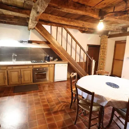Maison De Caractere Avec Grand Jardin, Cheminee Et Activites Nature A Proximite - Fr-1-742-317 *