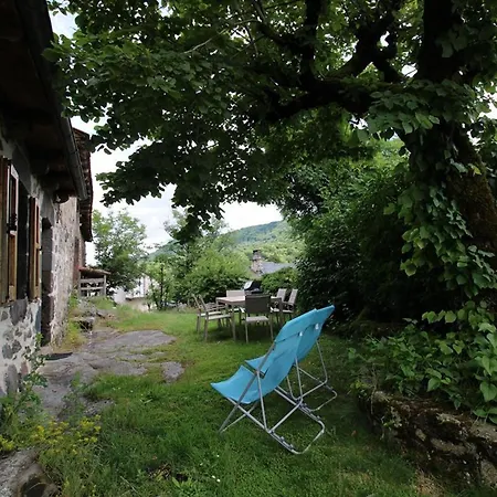 Maison De Caractere Avec Grand Jardin, Cheminee Et Activites Nature A Proximite - Fr-1-742-317 * Jussac